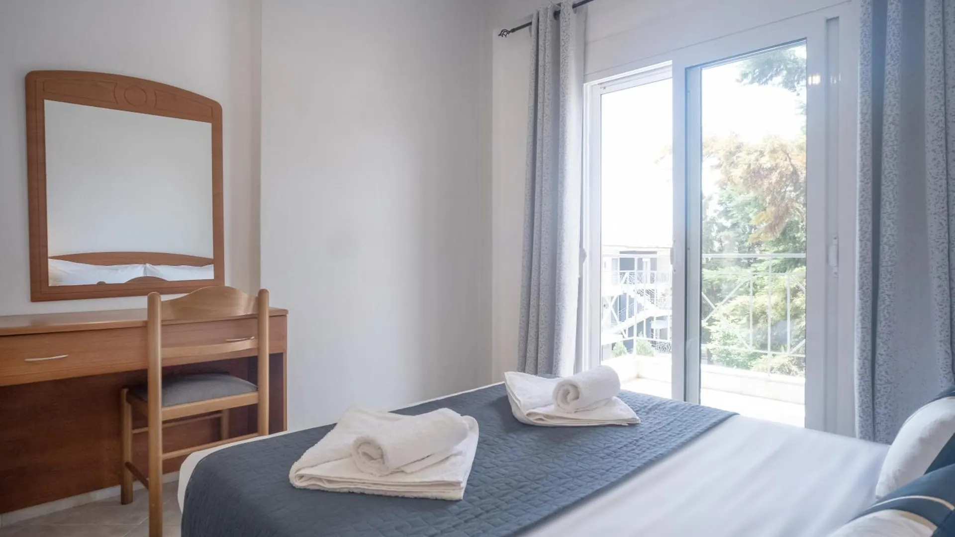Domes Apartments Kallithea